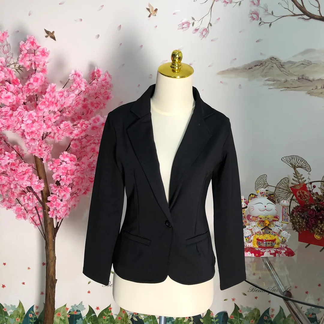 Blazer formal satu kancing hitam — baju thrift preloved