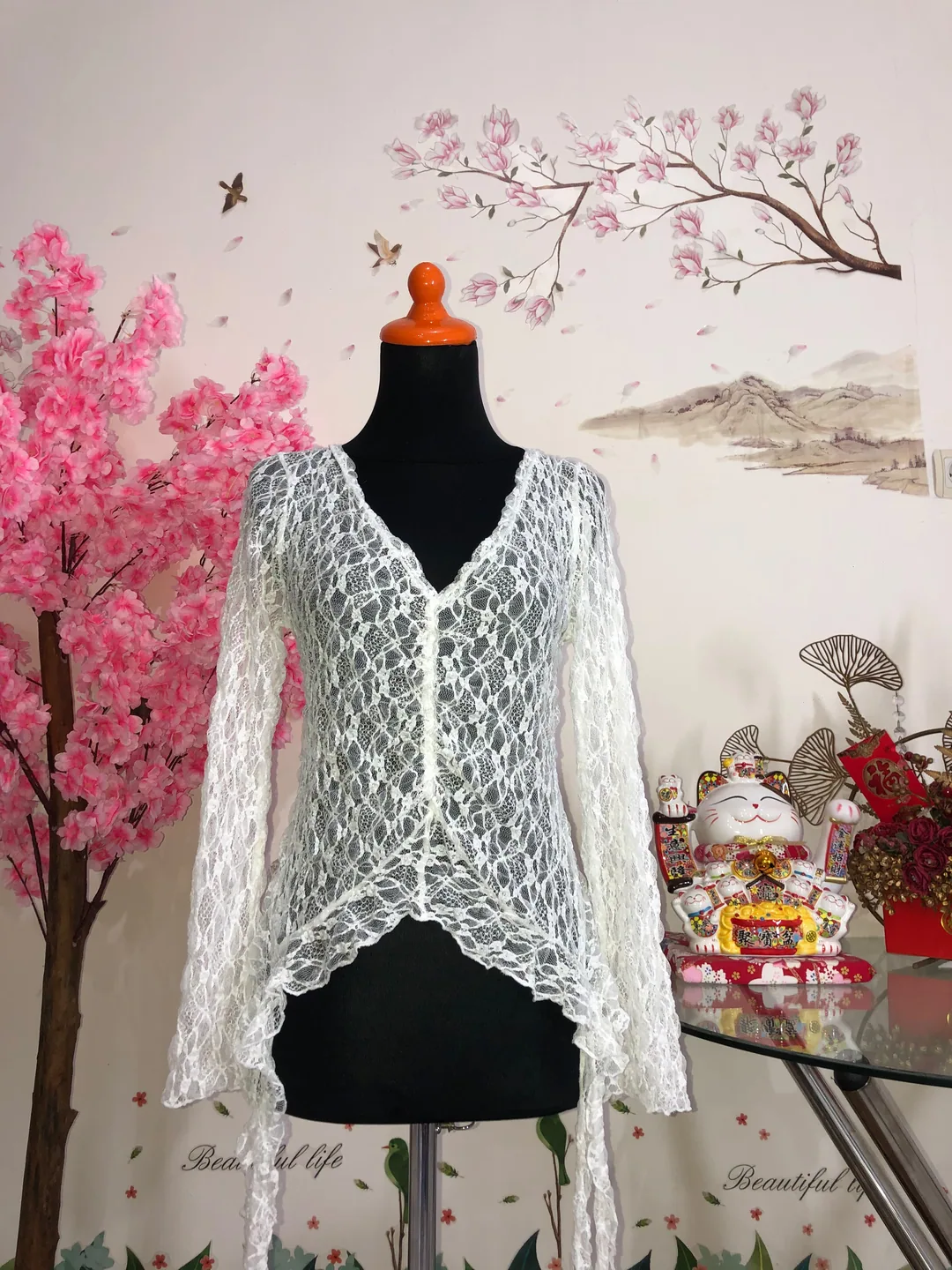 Kardigan lace putih tali depan — baju thrift preloved