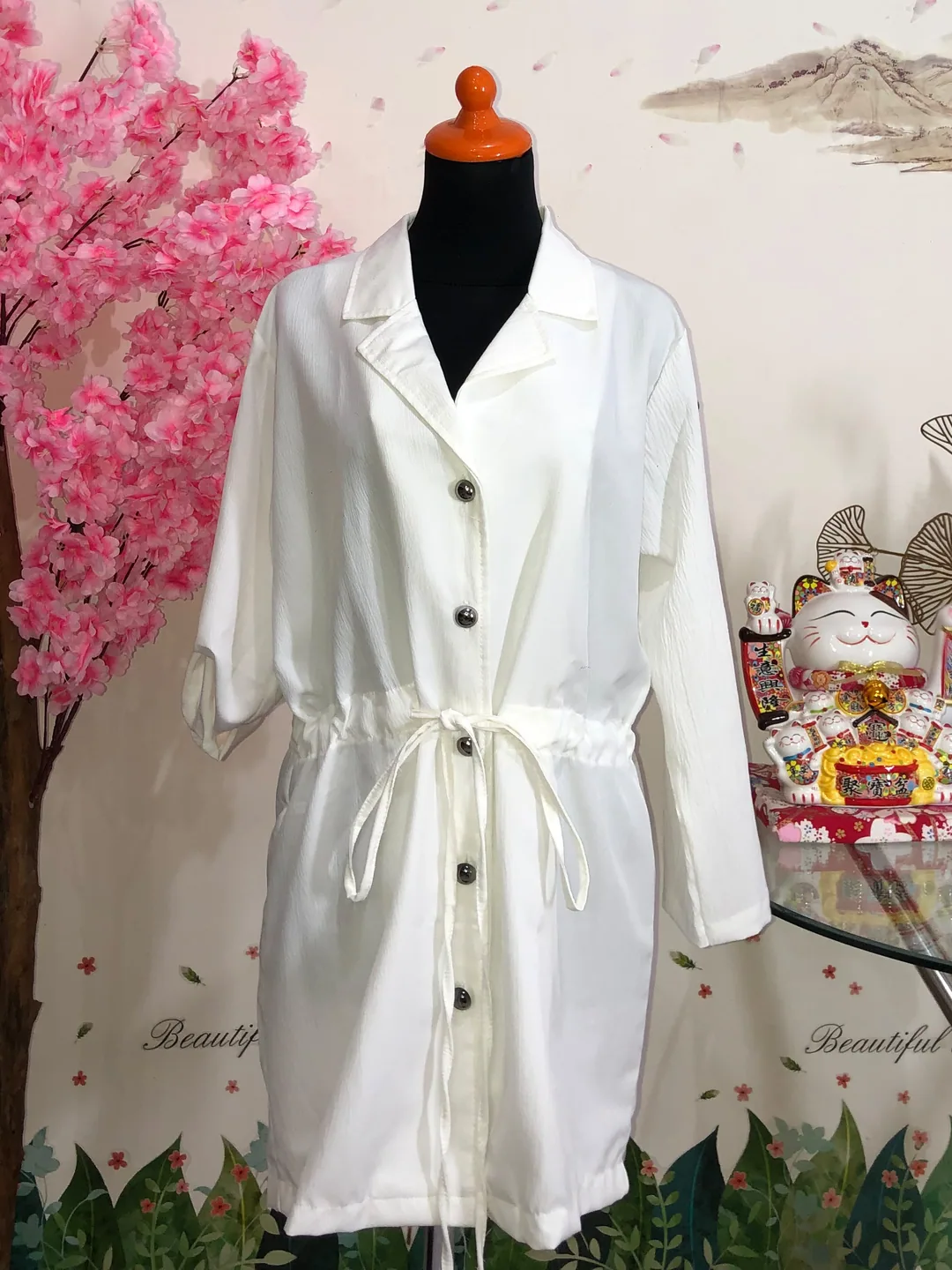 Kemeja panjang serut pinggang putih — baju thrift preloved