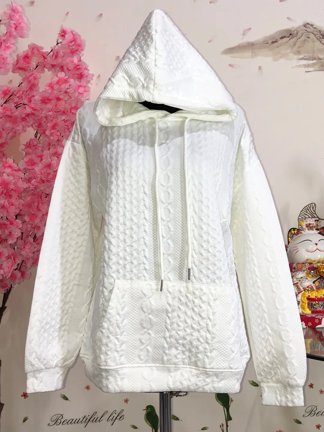 Hoodie tekstur cable putih — baju thrift preloved