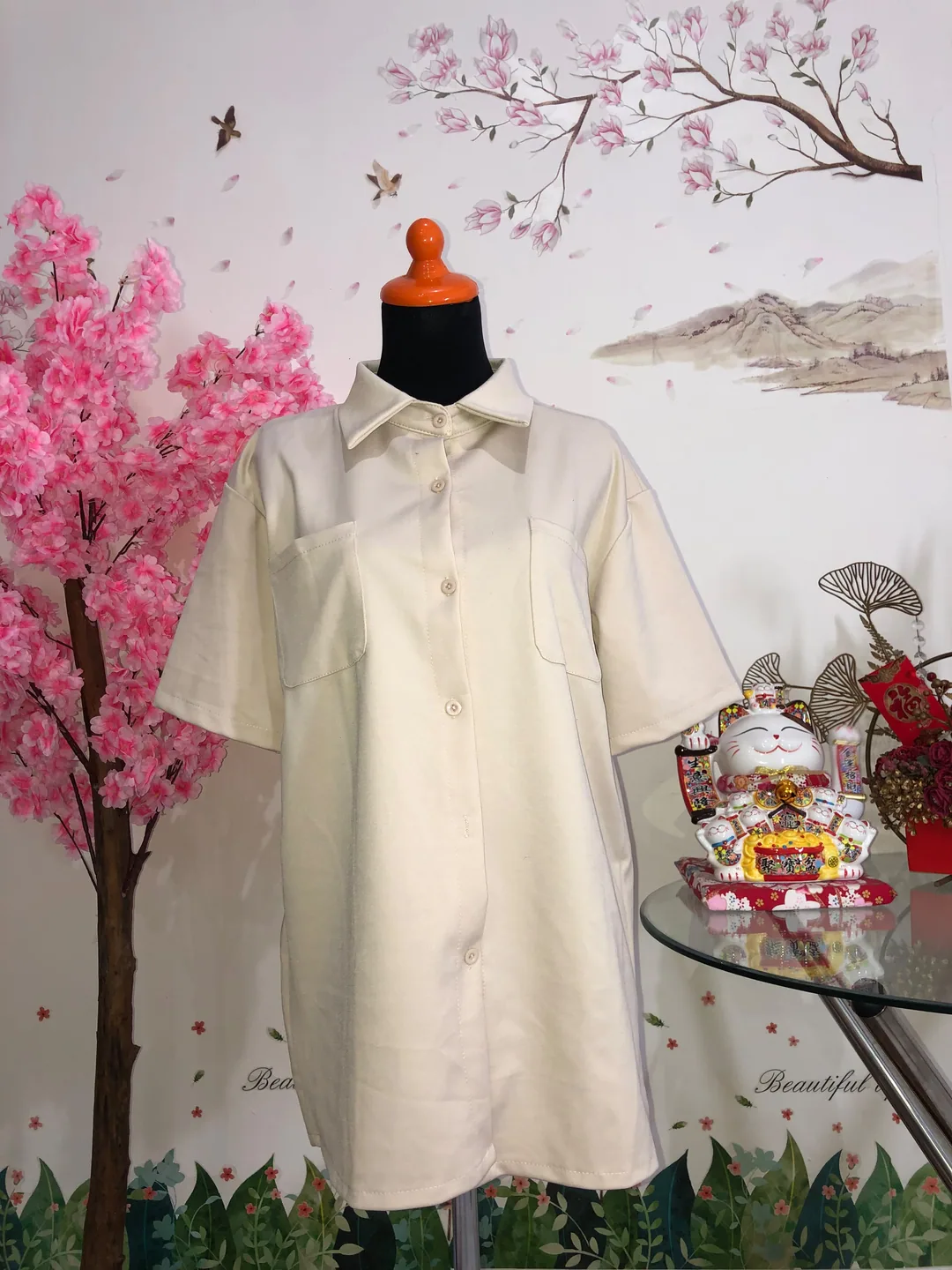 Kemeja oversize lengan pendek cream — baju thrift preloved