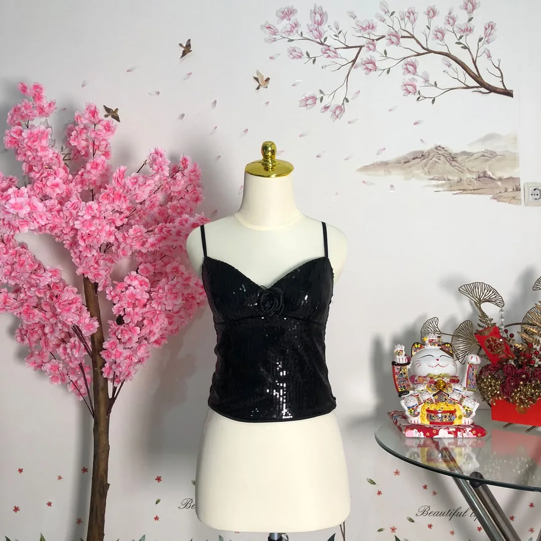 Tanktop payet aksen bunga hitam — baju thrift preloved